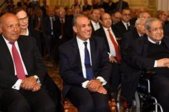 الخارجية
      تنظم
      احتفالية
      لتكريم
      السفراء
      المتقاعدين
      تقديرًا
      لمسيرتهم
      الوطنية