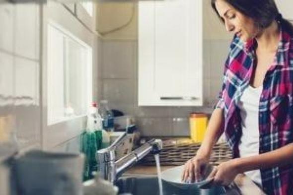 السيدات
      يقضين
      4.5
      ساعة
      يوميا
      في
      الأعمال
      المنزلية
      والرجال
      2.3
      ساعة