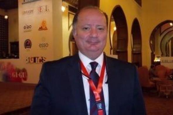 أستاذ
      جراحة:
      مصر
      تمتلك
      عددا
      كبيرا
      من
      مراكز
      الجراحات
      الروبوتية
      في
      الأورام