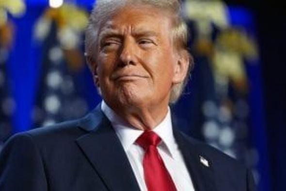 وول
      ستريت
      جورنال:
      ترامب
      يدرس
      خيار
      الضربة
      المحدودة
      ضد
      إيران