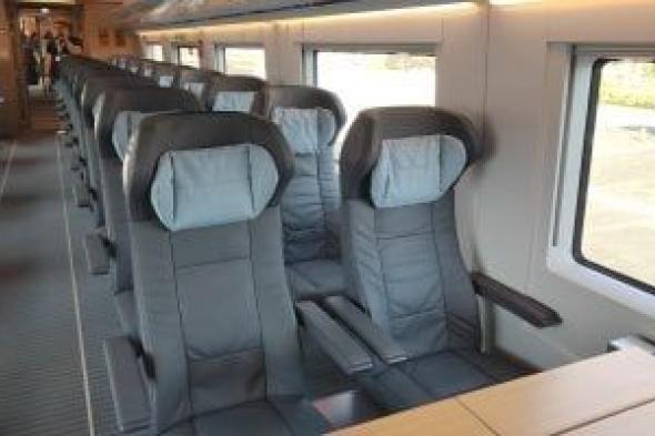 مواعيد
      قطارات
      خط
      القاهرة
      –
      الإسكندرية
      والعكس
      اليوم
      الأربعاء
      25-
      2-2026