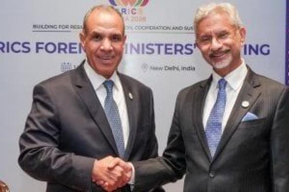 مباحثات
      مصرية
      هندية
      حول
      تعزيز
      التعاون
      في
      مجالات
      التكنولوجيا
      والشراكة
      الدفاعية