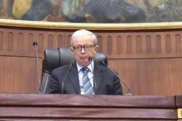 نائب
      رئيس
      الوزراء
      يعقد
      اجتماعا
      لبحث
      تعظيم
      الاستفادة
      من
      شركات
      الأسمدة
