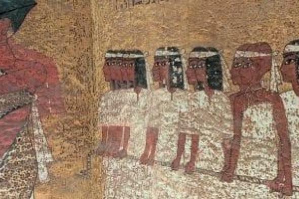مقبرة
      الملك
      توت
      عنخ
      آمون
      تسحر
      القلوب
      بالنقوش
      والألوان
      منذ
      آلاف
      السنين..
      صور