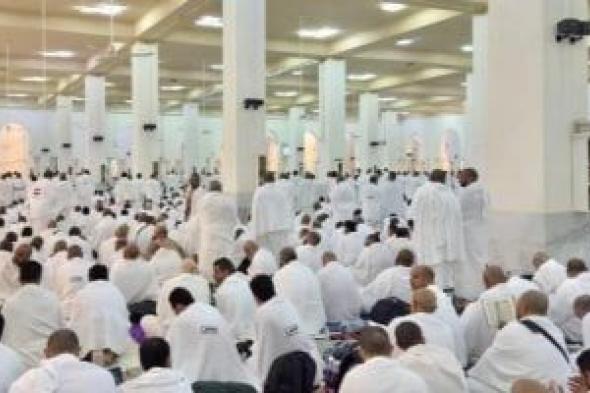 الصور
      الأولى
      من
      صلاة
      الحجاج
      في
      مسجد
      نمرة
      بعرفات