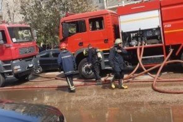 إخماد
      حريق
      مخلفات
      داخل
      أرض
      فضاء
      فى
      العجوزة