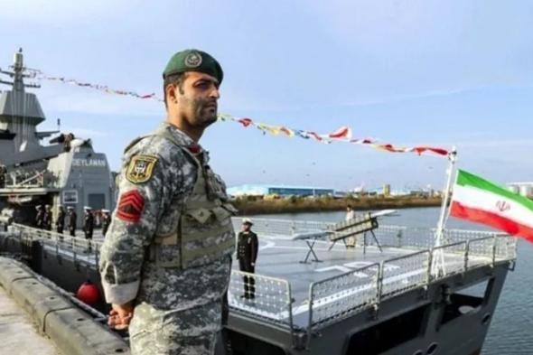 الحرس
      الثوري
      الإيراني
      يُعلن
      استهداف
      سفن
      وقواعد
      أمريكية
      ردًا
      على
      "التصعيد
      في
      هرمز"