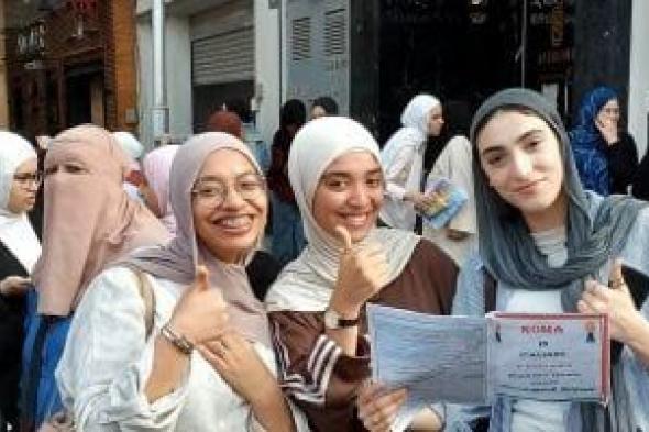 طلاب
      الثانوية
      العامة
      يبدأون
      امتحان
      مادة
      اللغة
      العربية