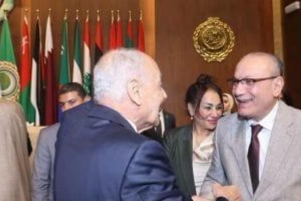 سفير
      تركيا
      يودع
      أحمد
      أبو
      الغيط..
      ويؤكد:
      مسيرة
      العمل
      المشترك
      ستستمر