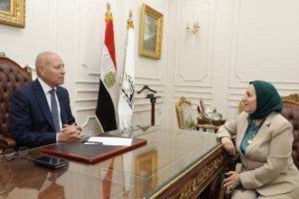 ​محافظ
      القاهرة
      يعتمد
      جدول
      امتحانات
      الدور
      الثانى
      للعام
      الدراسى
      2025/2026