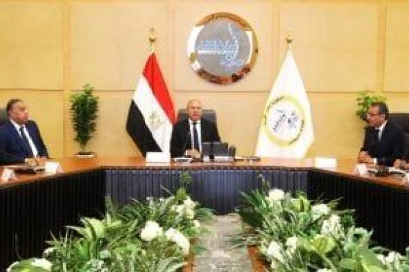 ​النقل
      تطلق
      فيديو
      جراف:
      الطرق
      ووسائل
      النقل
      "شرايين
      تنمية"
      وليست
      رفاهية