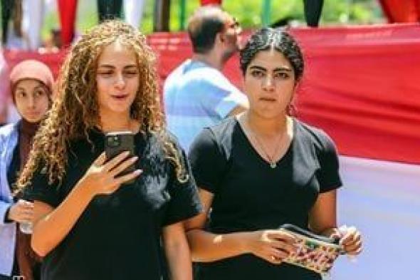 طلاب
      الثانوية
      العامة:
      امتحان
      الرياضيات
      التطبيقية
      متوسط
      وأسئلة
      احتاجت
      تفكير